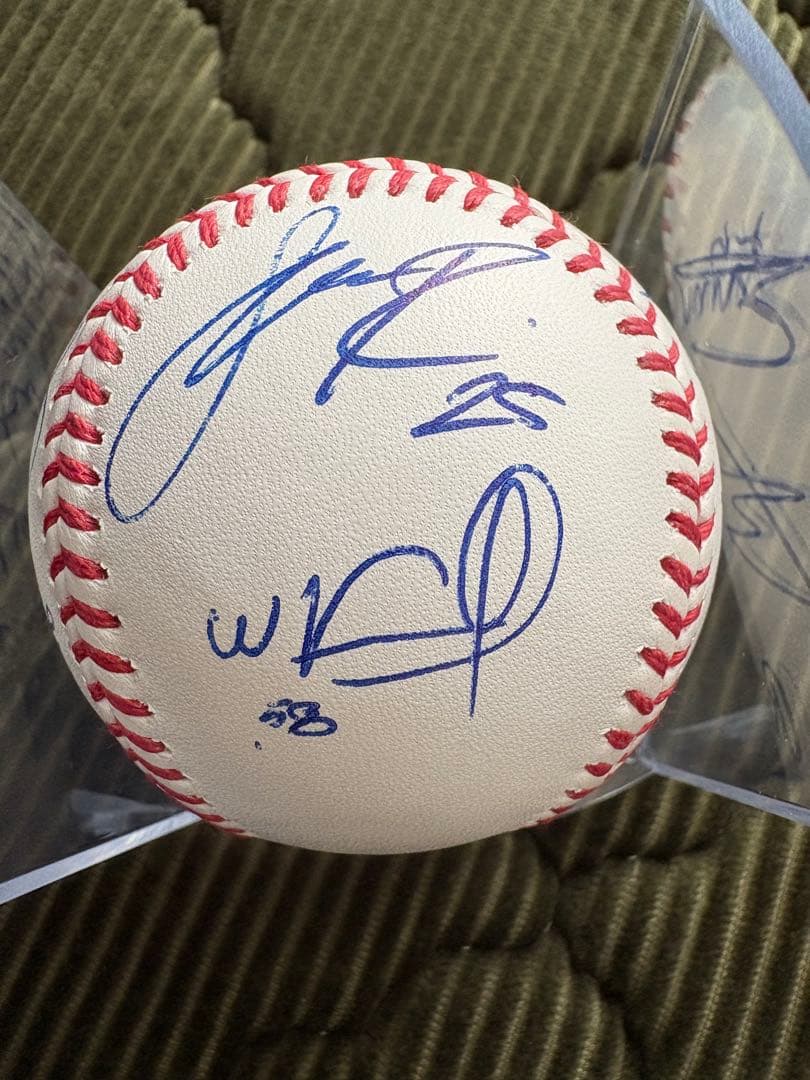 MLB直筆寄せ書きサインボール