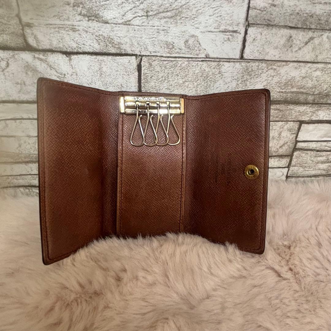 LOUIS VUITTON キーケース　モノグラムミュルティクレ　4連キーケース