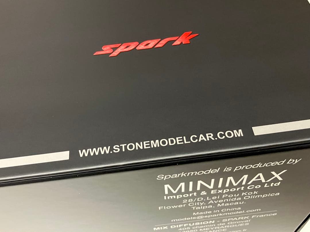 海外特注 1/18 レッドブルRB19 2023Wチャンピオン フェルスタッペン