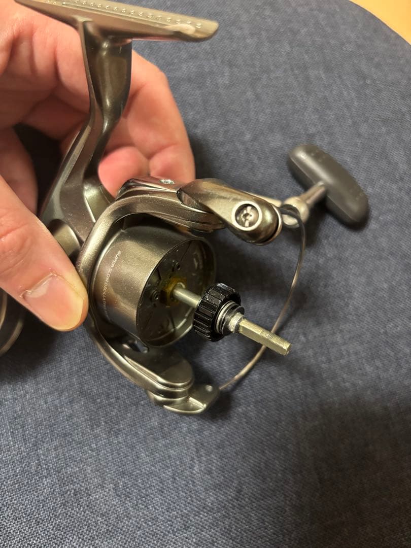 カ*T様 05 ツインパワー　2500 スピニングリール