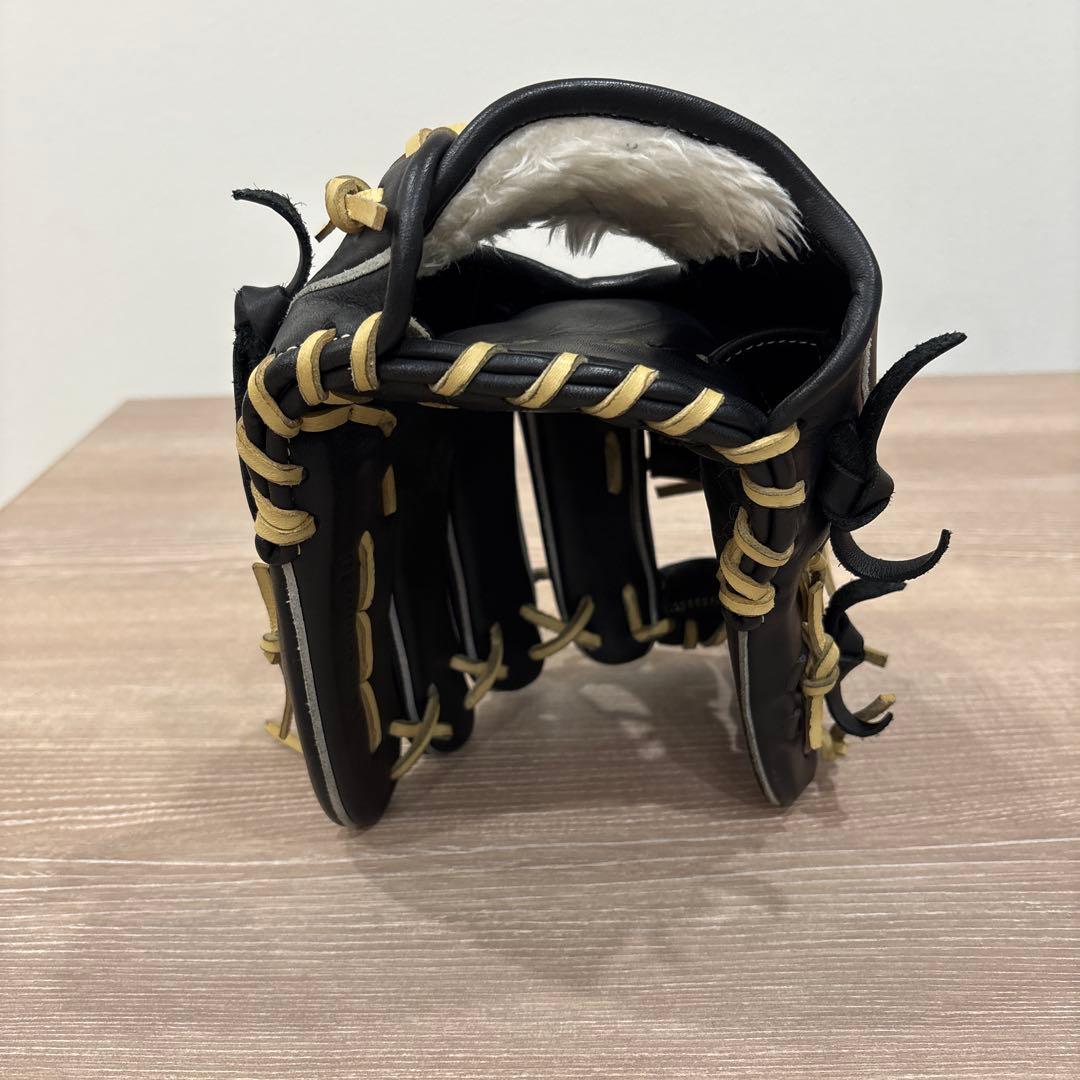 RNグローバルエリート大人用　軟式　内野　Global