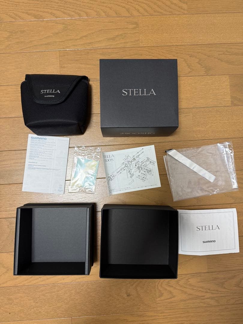 18ステラ　2500SHG スピニングリール　替えスプール付