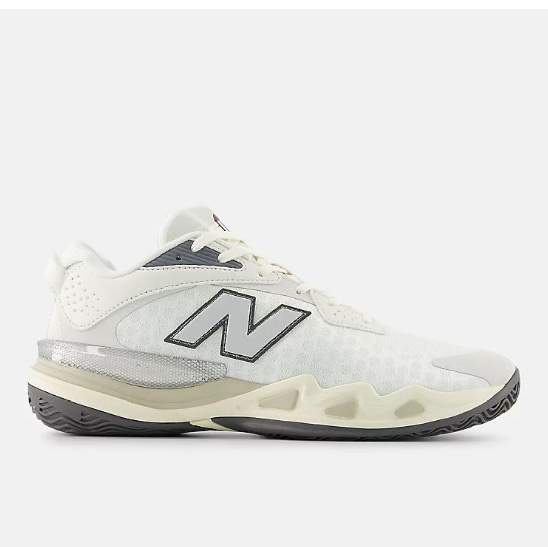 ニューバランス HESI LOW v2 バスケットボールシューズ