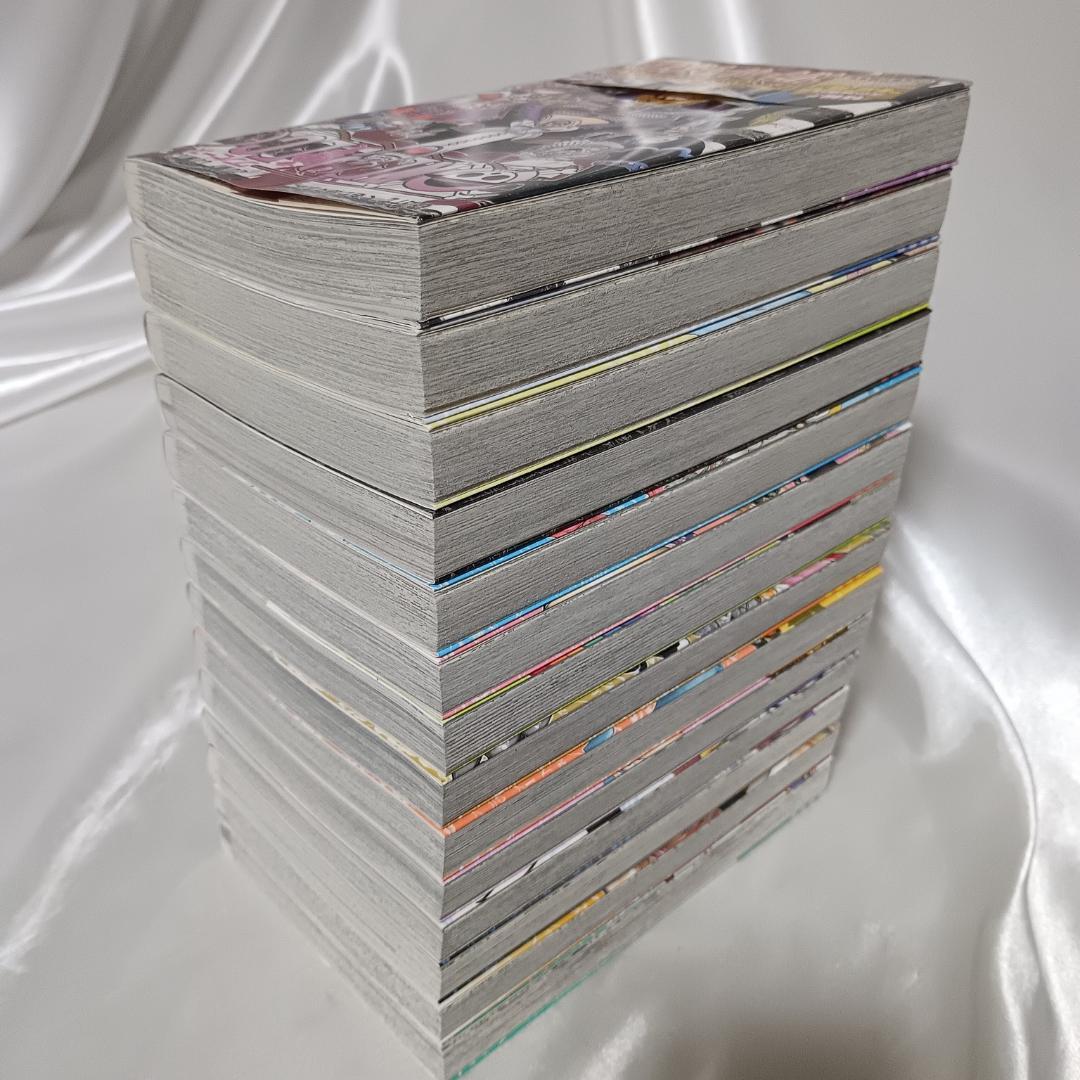 【美品！ほぼ全巻初版！帯付き巻多数！ワンピース　全114巻+関連本　計119冊】