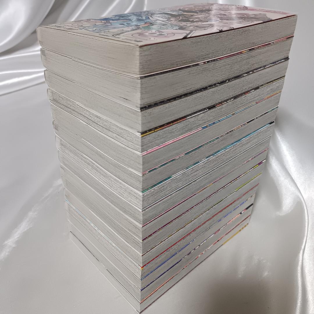 【美品！ほぼ全巻初版！帯付き巻多数！ワンピース　全114巻+関連本　計119冊】