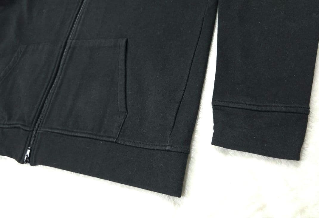 【BURBERRY LONDON 】フード付き 黒ジッパーパーカー Lサイズ