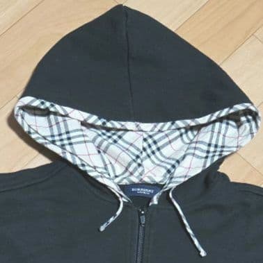 【BURBERRY LONDON 】フード付き 黒ジッパーパーカー Lサイズ