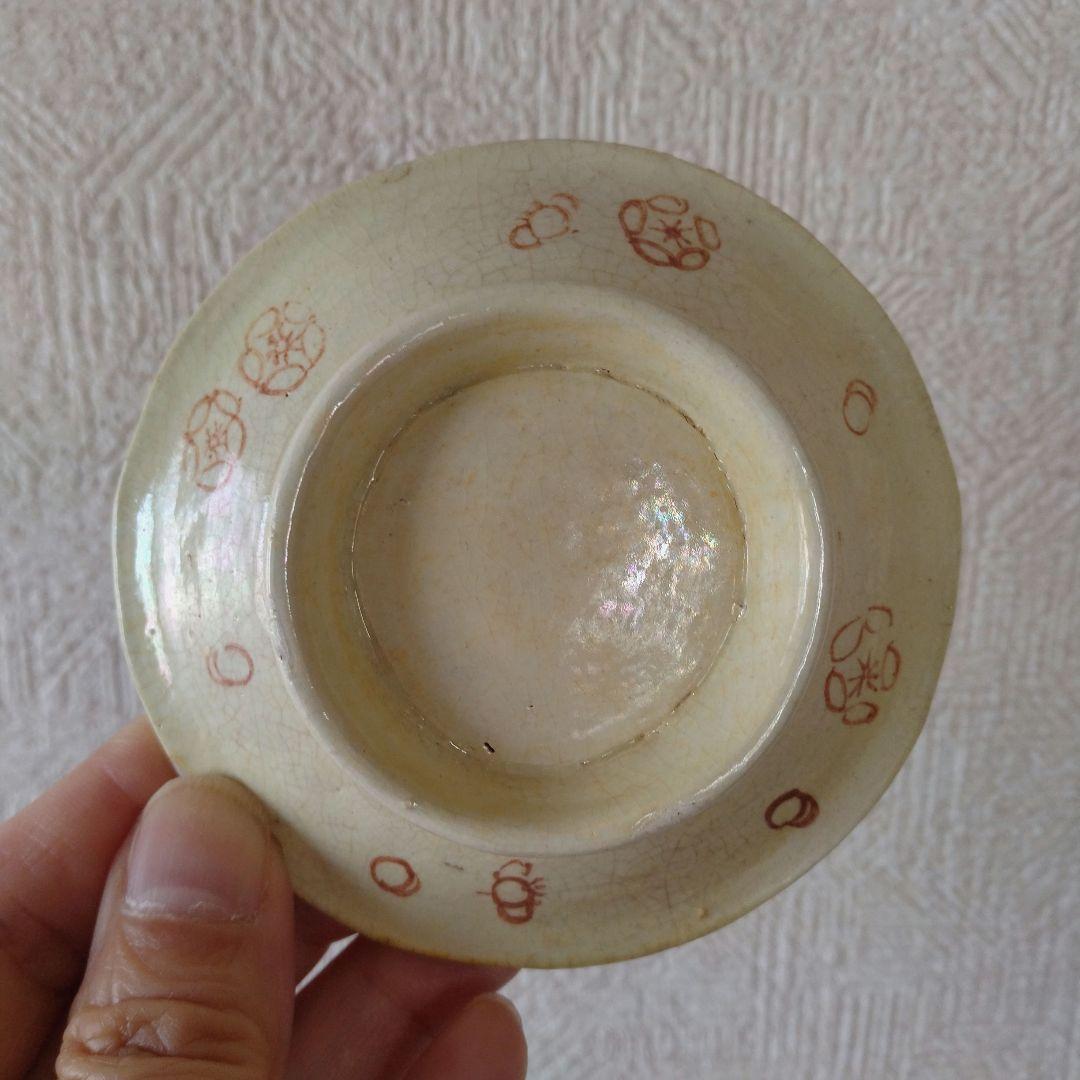 《maruです。》御深井焼梅の図蓋付茶碗