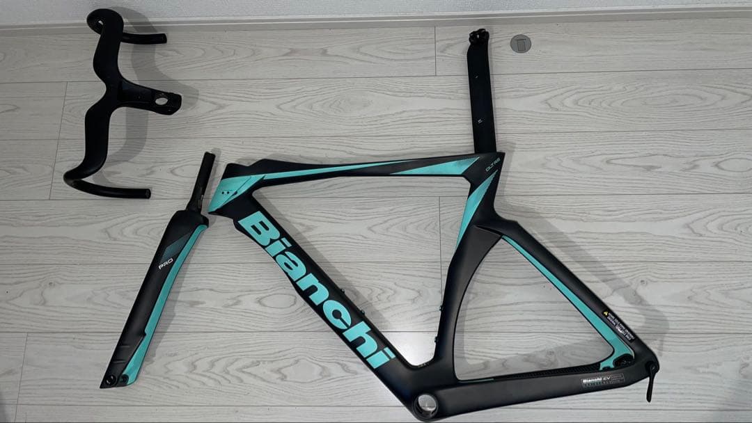 BIANCHI OLTRE PRO フレームセット　55サイズ