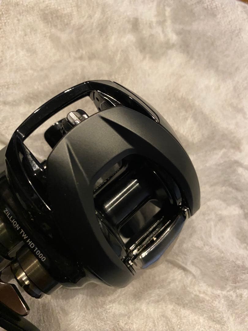 ZILLION TW HD 1000XHL ベイトリール ブラック