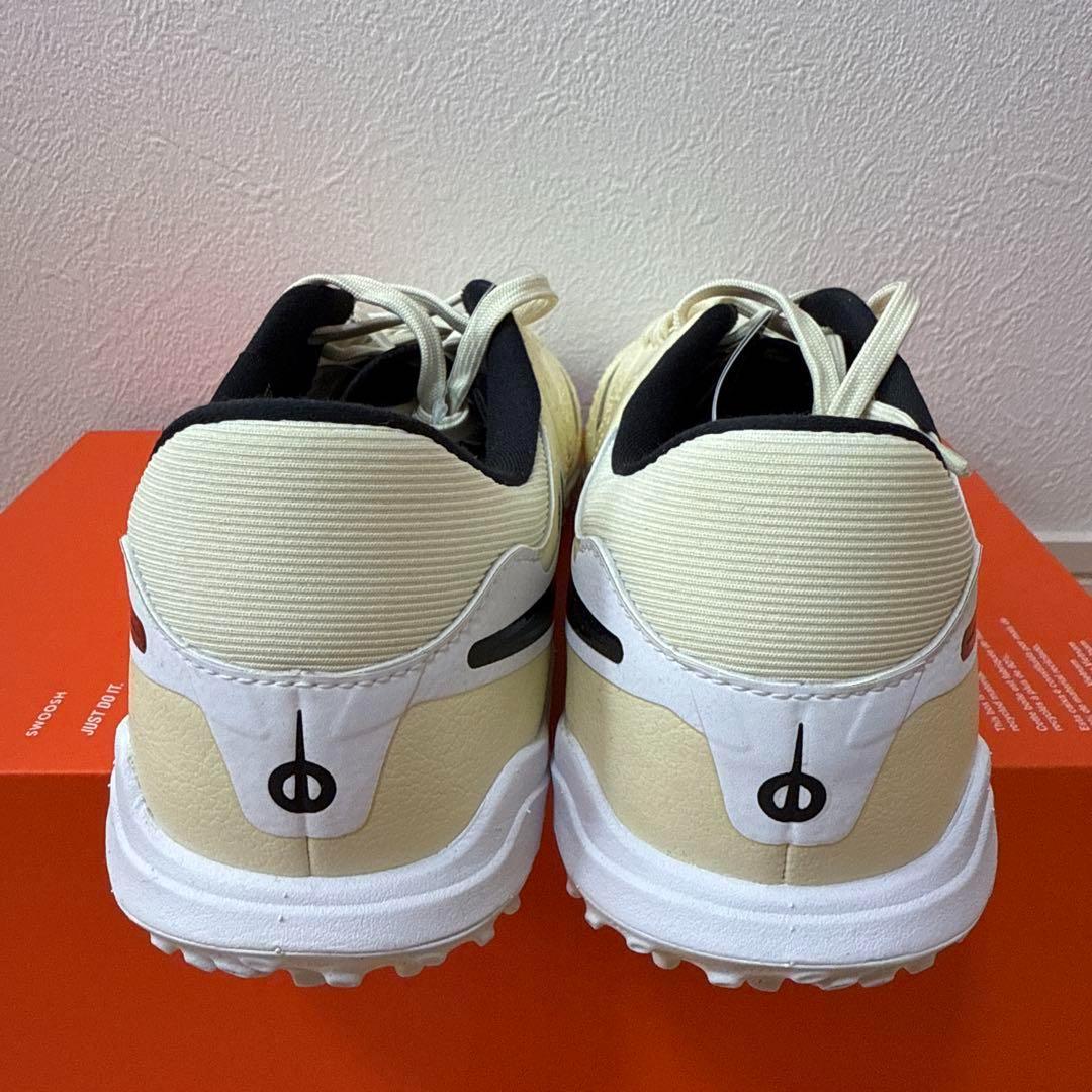 新品　NIKE レジェンド10アカデミーTF サッカー　トレシュー　白　26cm