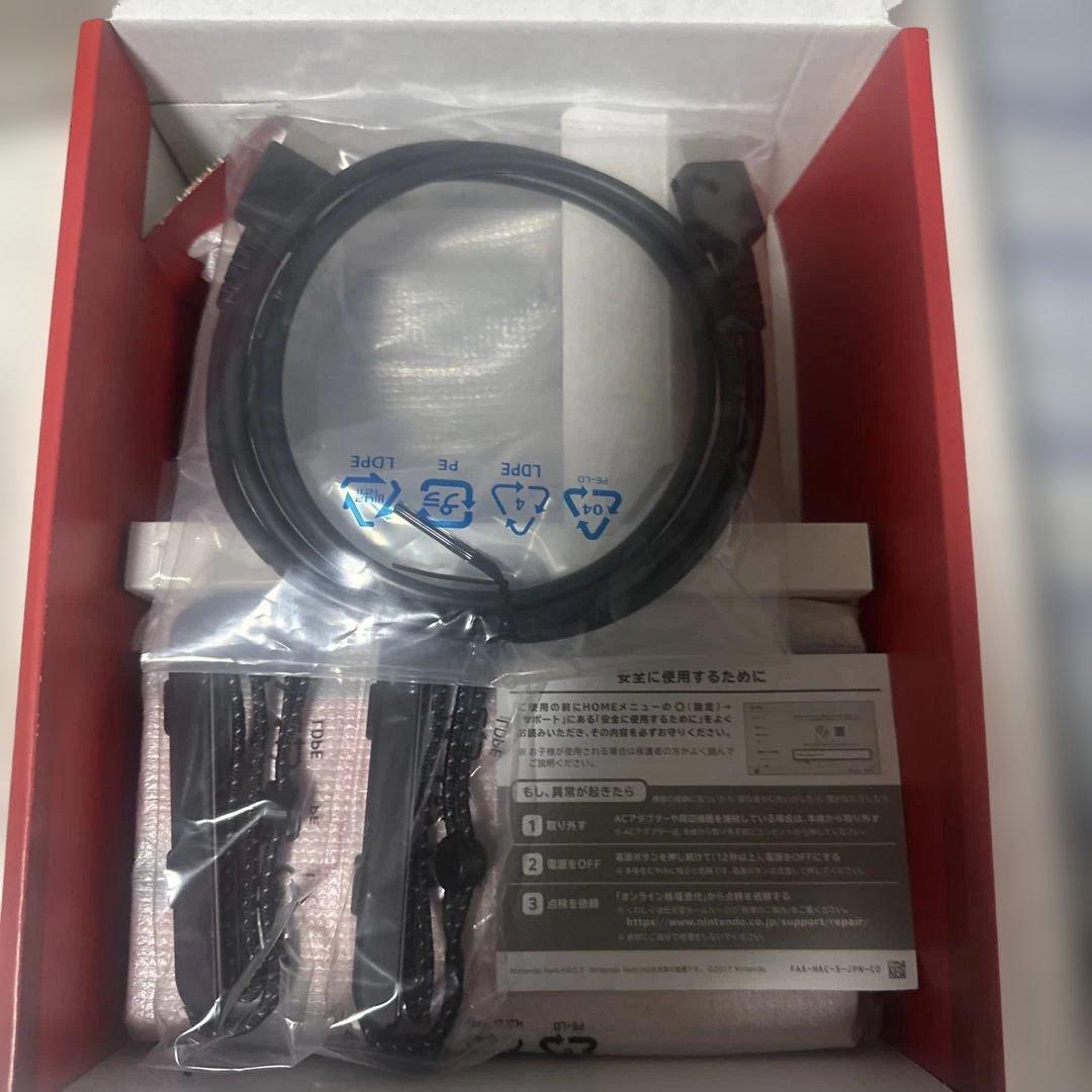 Nintendo Switch　有機EL モデル本体キット　マリオレッド