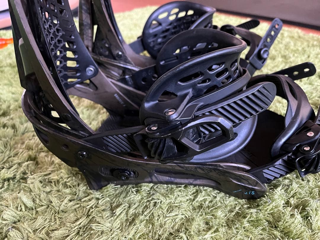 BURTONジェネシス　Re:Flex　Мサイズ