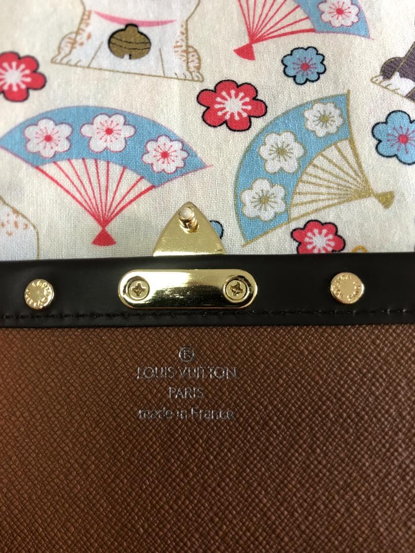 長財布　レザー　ヴィンテージ　ダークブラウン　高級感　LVロゴ　　バッグ　綺麗