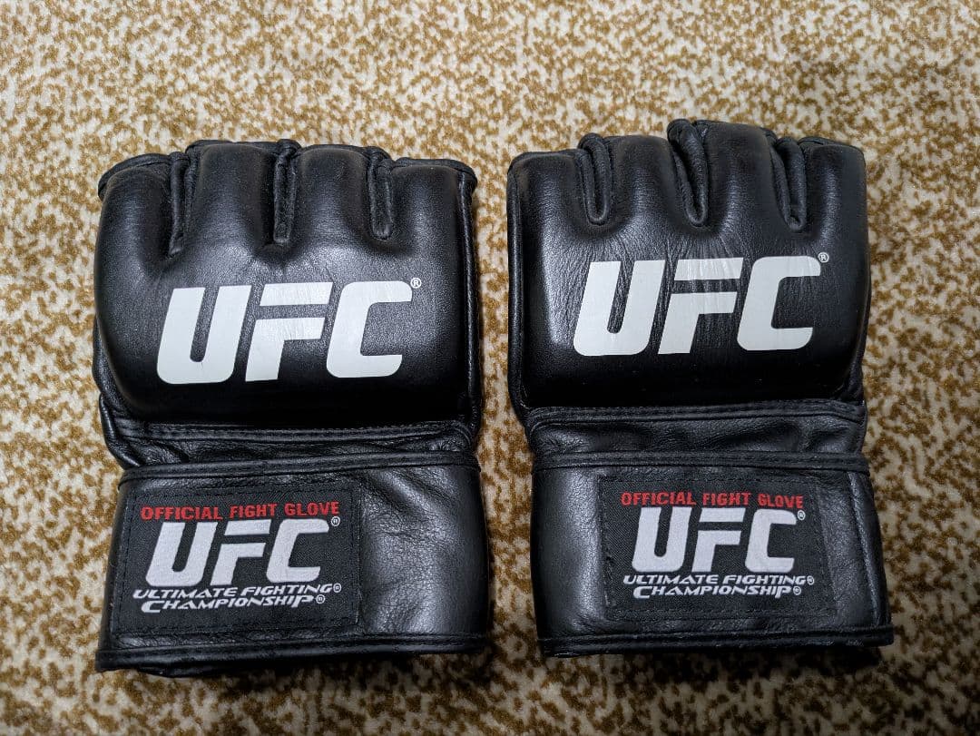 大幅値下げ★新品・未使用品★UFC★公式ファイトグローブ★LARGE ブラック
