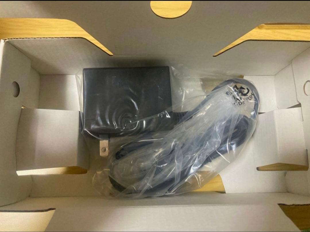 Nintendo Switch Lite イエロー本体　新品、未開封