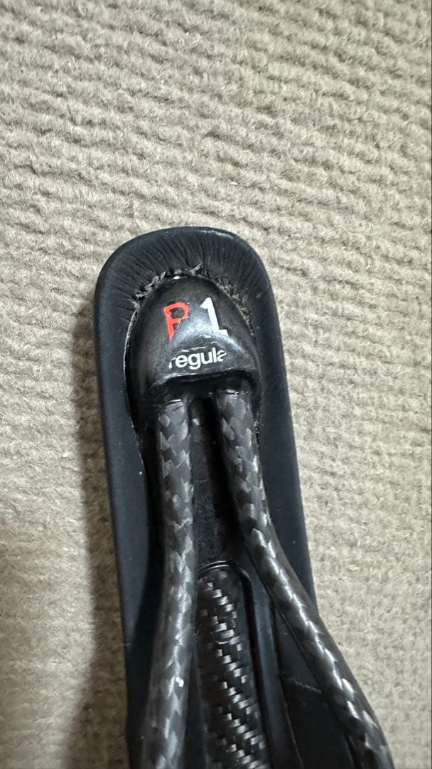 【最終値下】Fizik Antares R1 サドル　カーボン