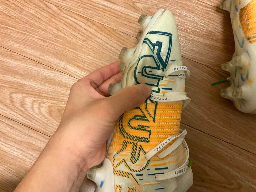 プーマ　フューチャーZ 1.1 ネイマール限定ブラジル FG/AG