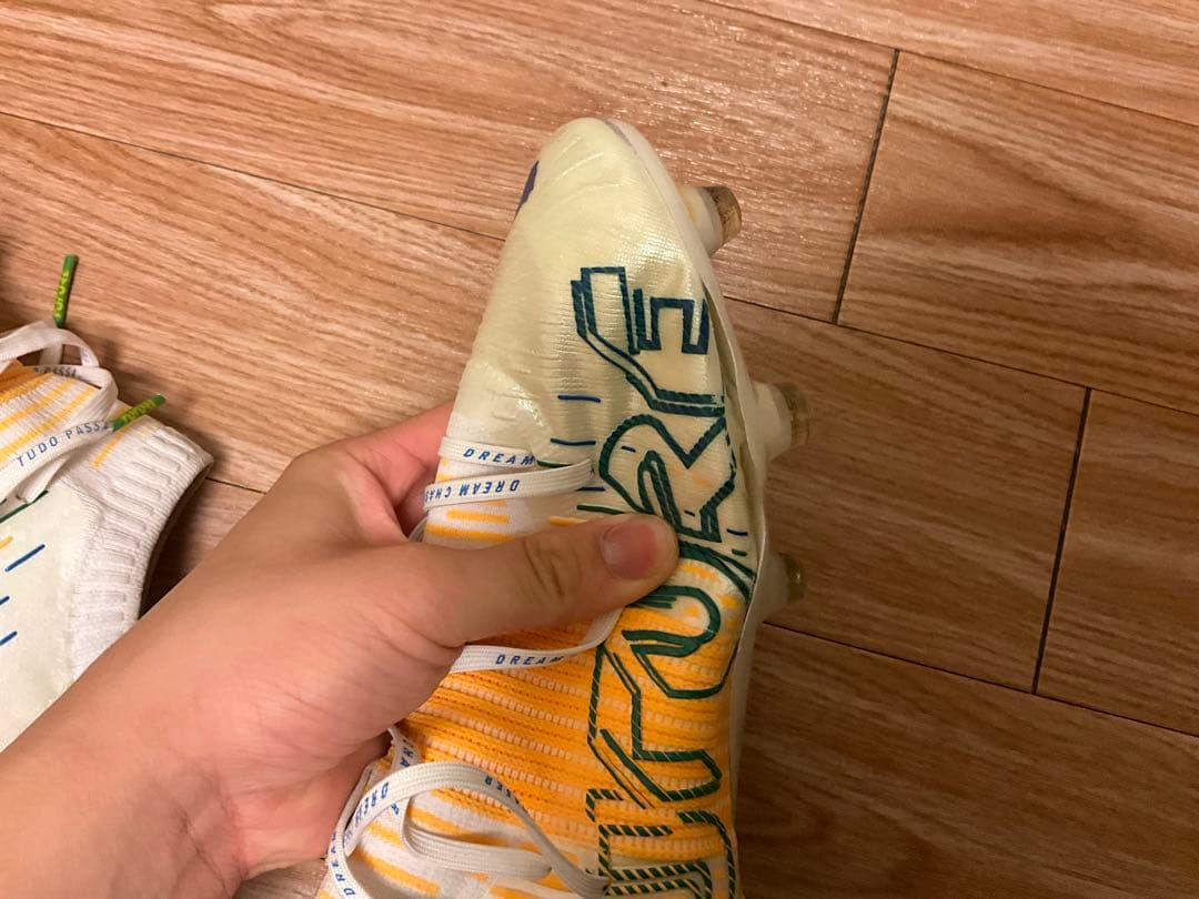 プーマ　フューチャーZ 1.1 ネイマール限定ブラジル FG/AG