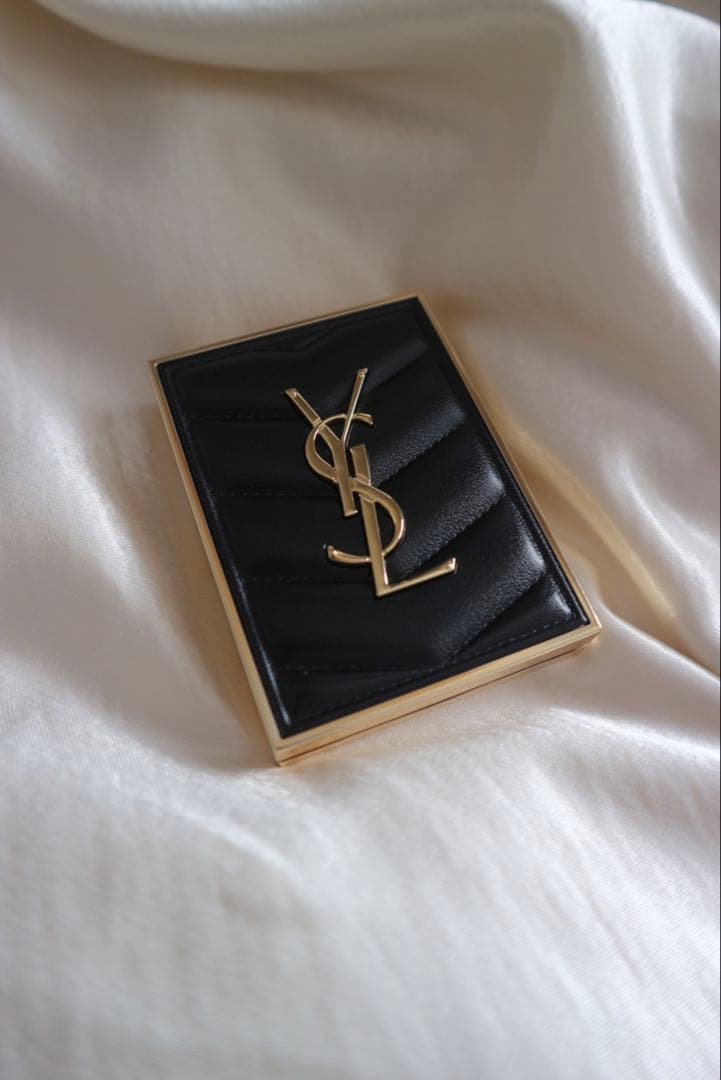 YSL アイシャドウパレット 4色　クチュール ミニ クラッチジュエリー 100