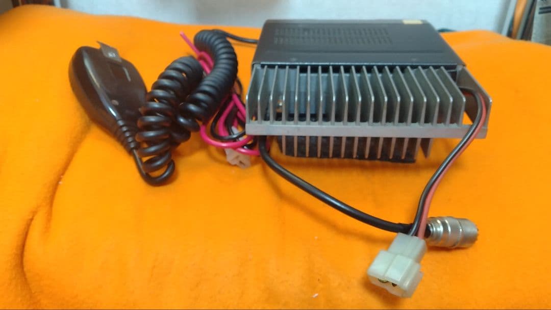 F*h様 IC-381 430M帯車載用トランシーバー 20w機