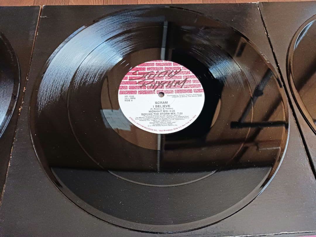 STRICTLY RHYTHM 12インチ盤9枚セット 《レコード》まとめ売り