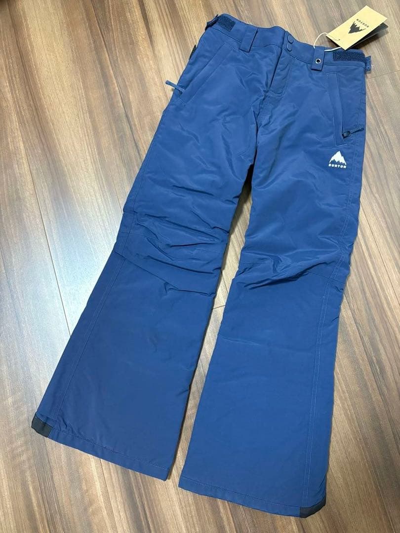 新品　BURTON キッズMサイズ スノーボードウェア上下セット