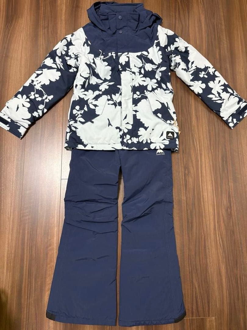 新品　BURTON キッズMサイズ スノーボードウェア上下セット