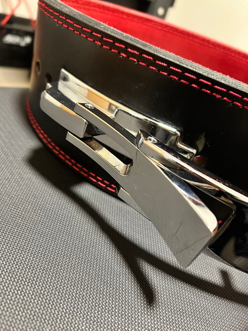 トレーニング・鬼パワーベルト 黒と赤