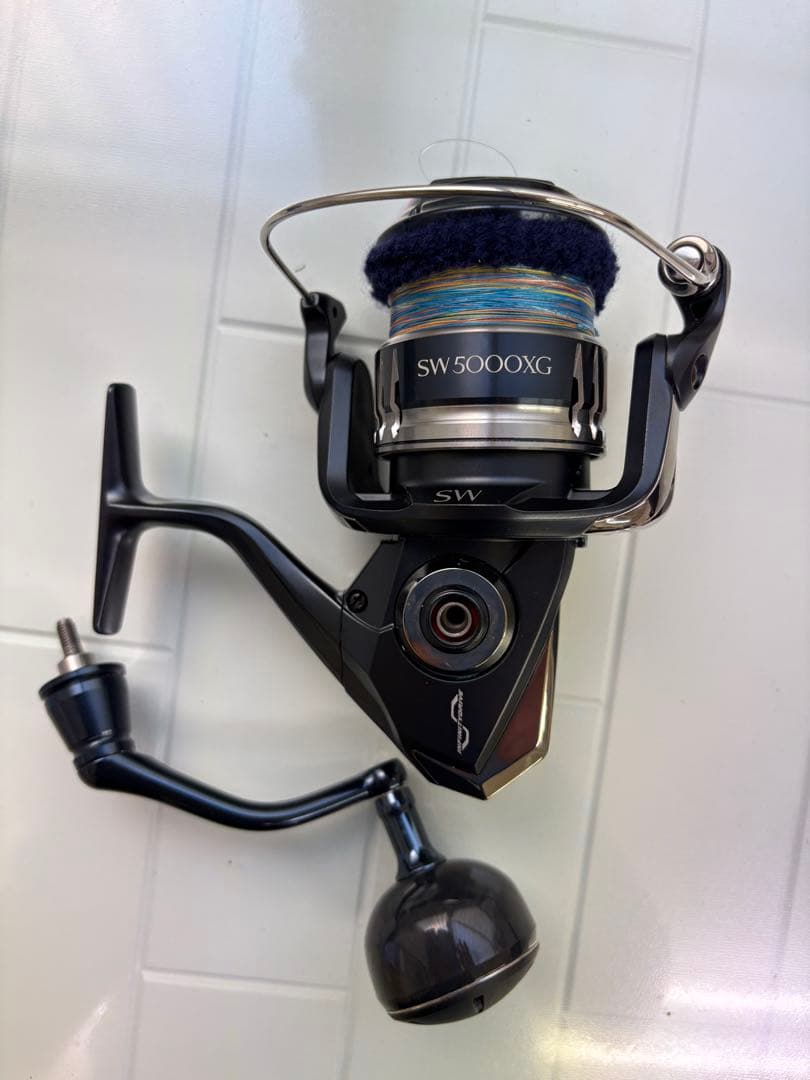 SW 5000XG スピニングリール ブラック