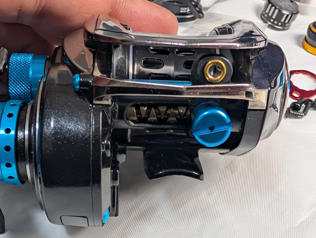 アブガルシア　管553GP　レボ LTX BF8 右ハンドル　カスタム品？