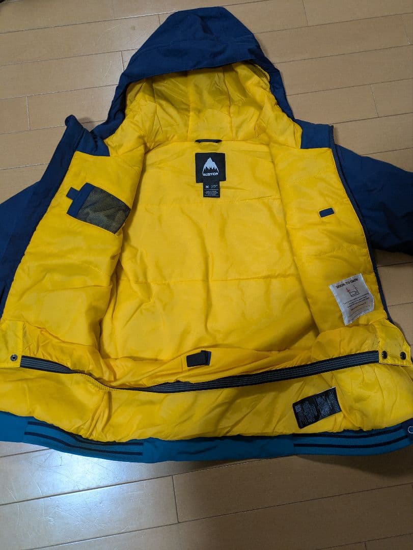 Burton 子ども用スノーボードジャケット