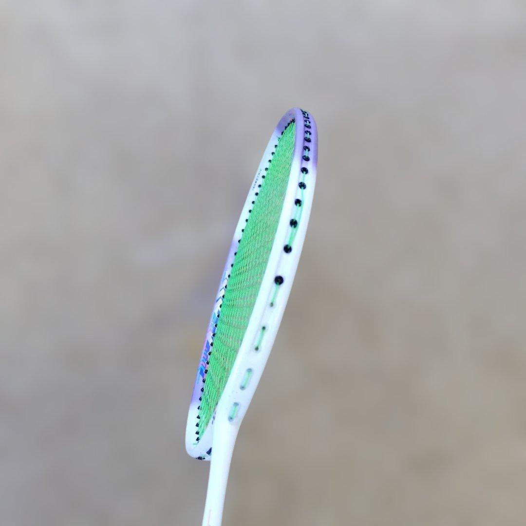 YONEX NANOFLARE 200 バドミンラケット　4U5　日本製