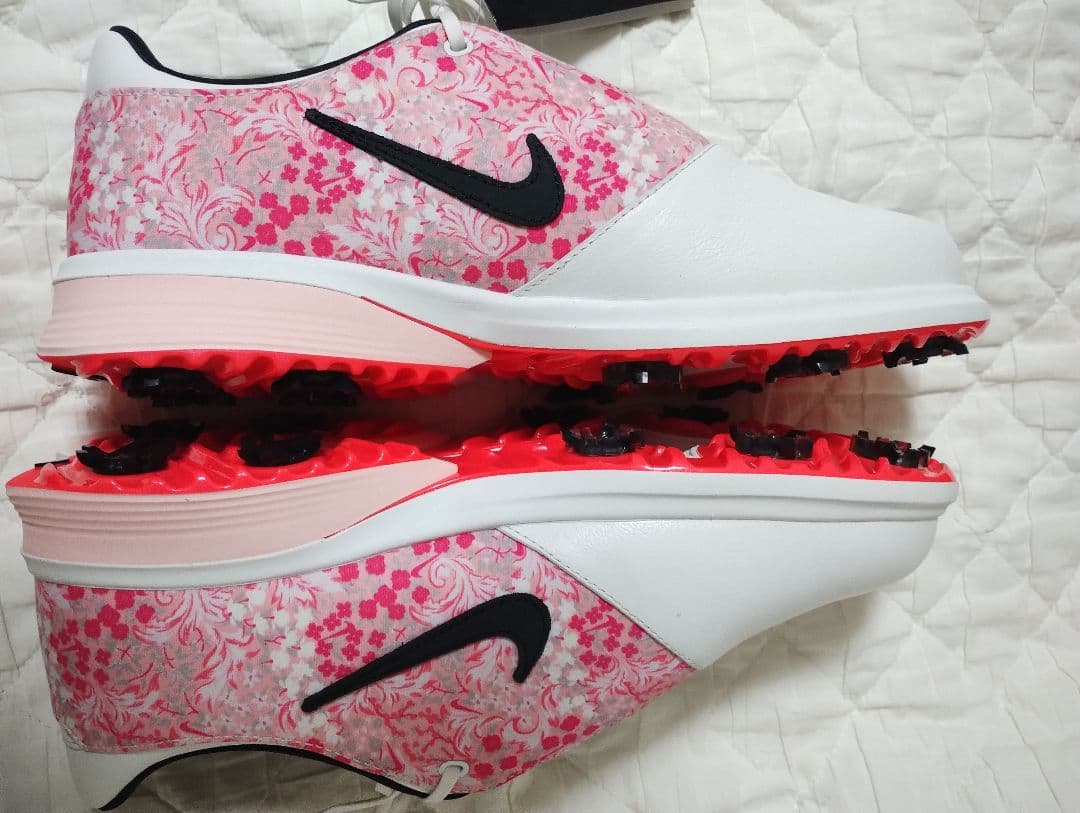 ナイキ ビクトリー ツアー 4　２９センチ