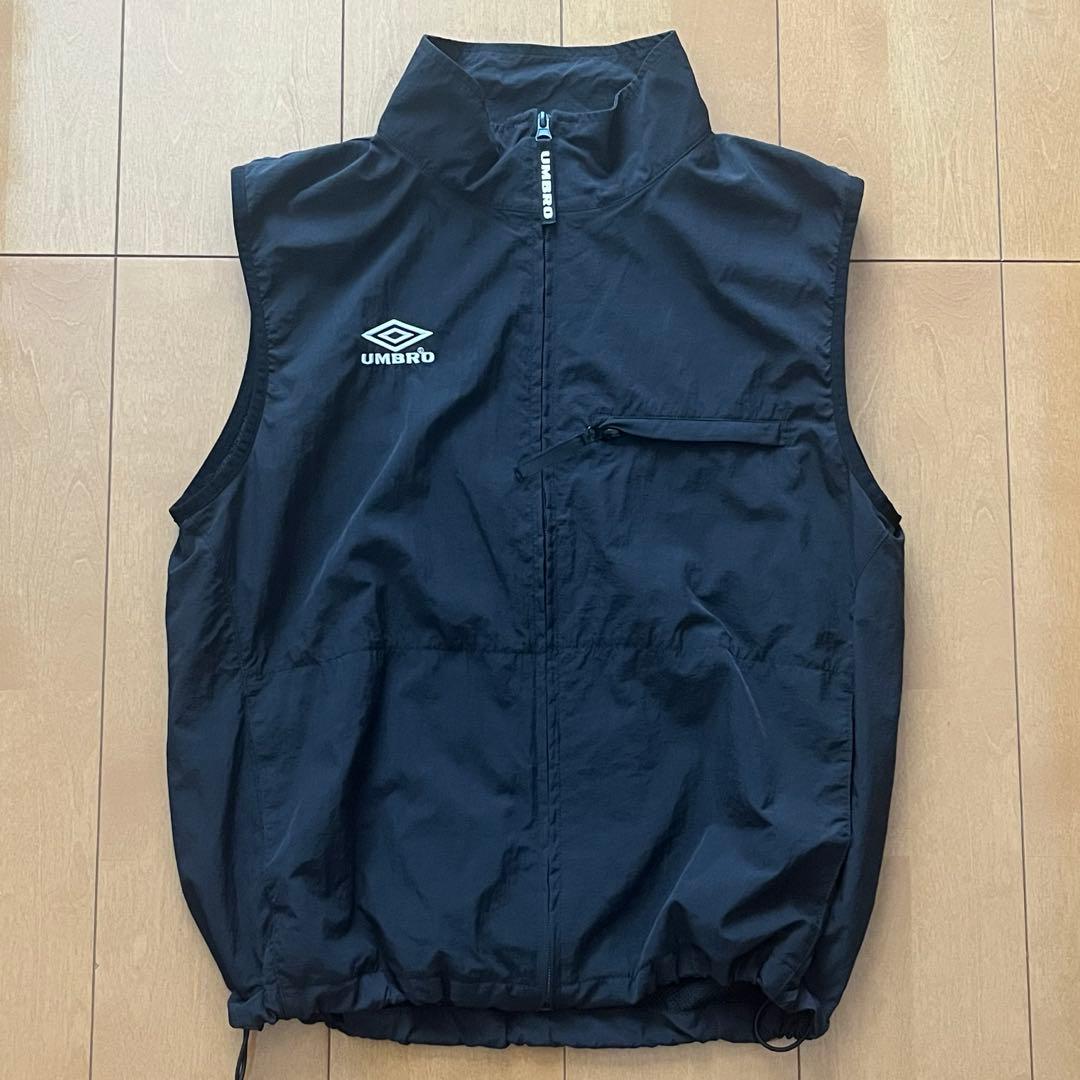 ym　UMBRO ナイロンベスト　フリークスストア