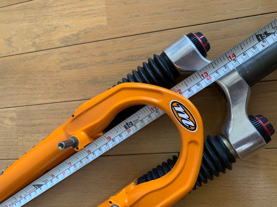 MANITOU Spyder サスペンションフォーク 26インチ