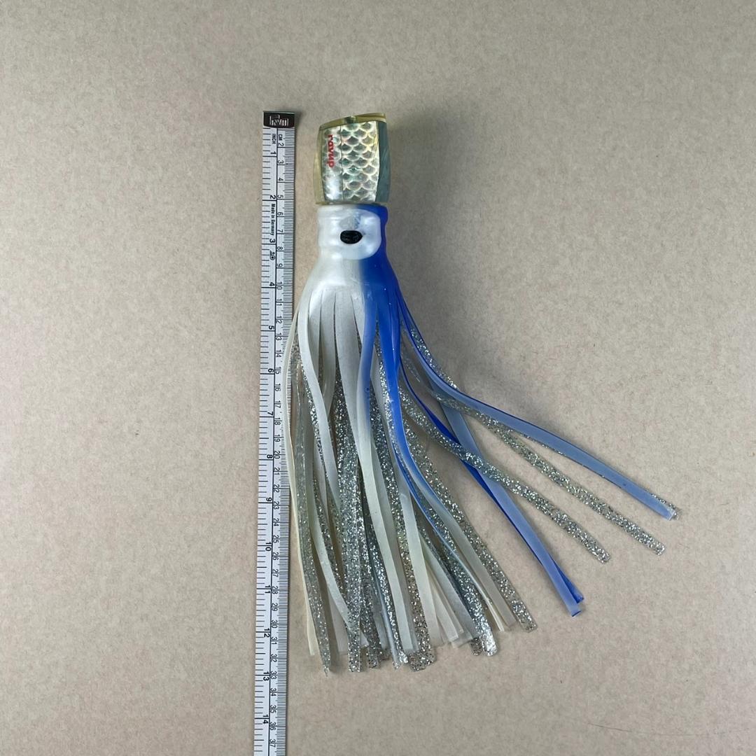 【未使用】トローリング スカートルアー ３本セット 10.5/8号 カジキ 大物