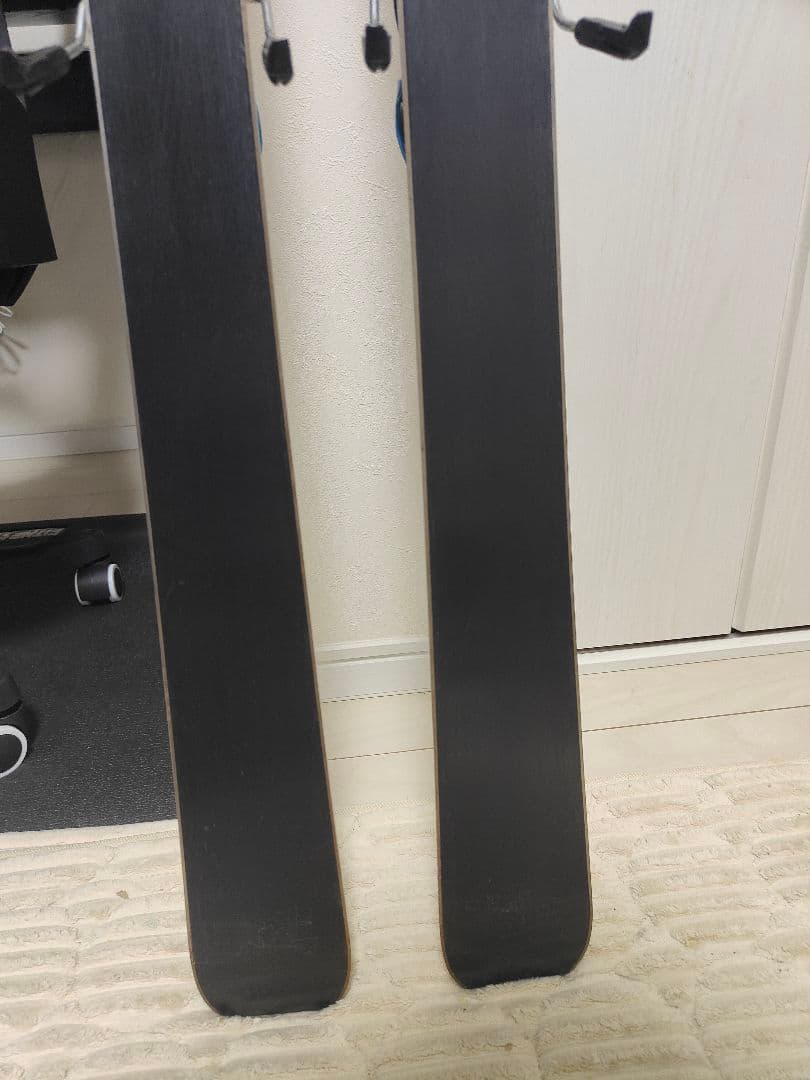 スキー板ROSSIGNOL Attraxion light 154cm