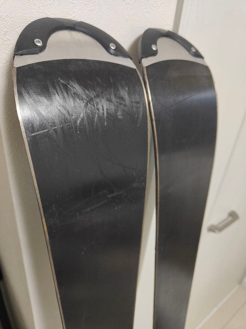 スキー板ROSSIGNOL Attraxion light 154cm