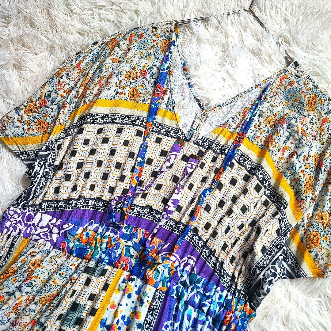 グレースコンチネンタル タイルプリントギャザーワンピース