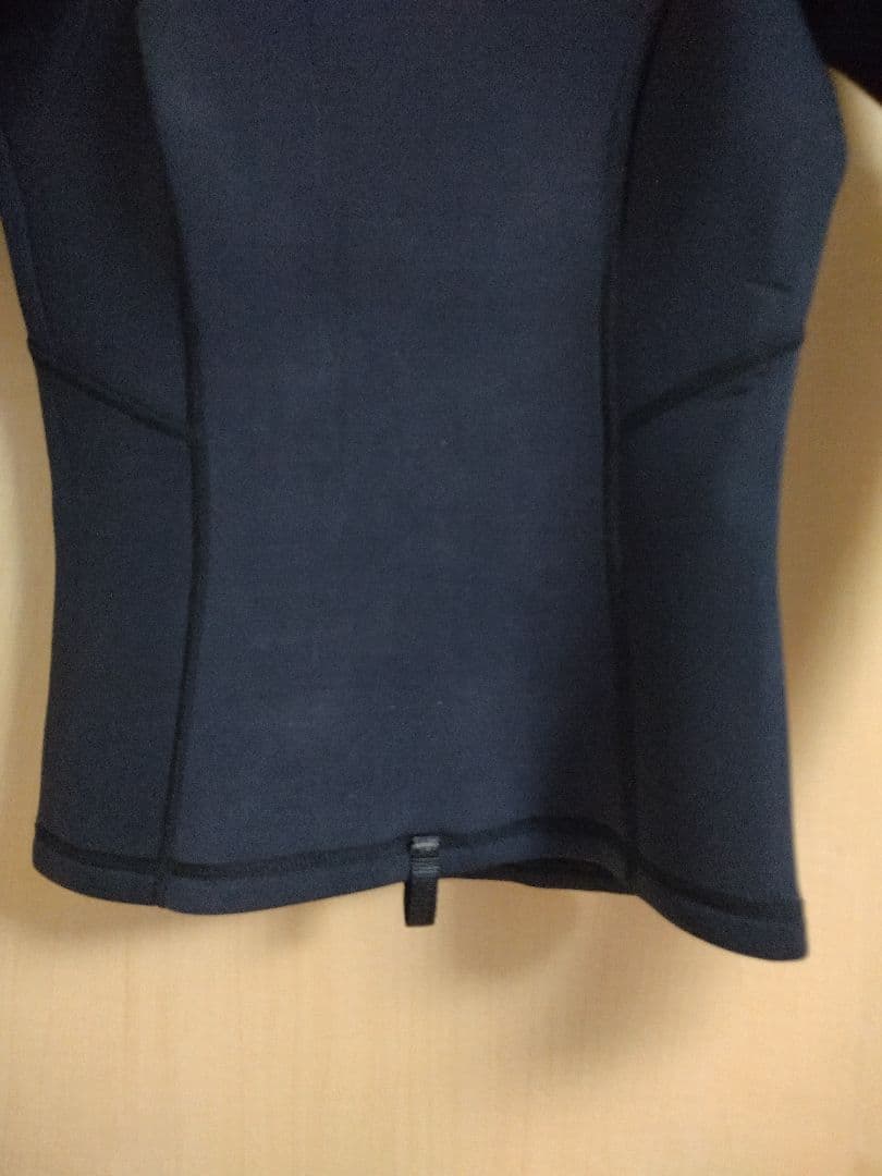 パタゴニア　サーフィン　タッパー　４