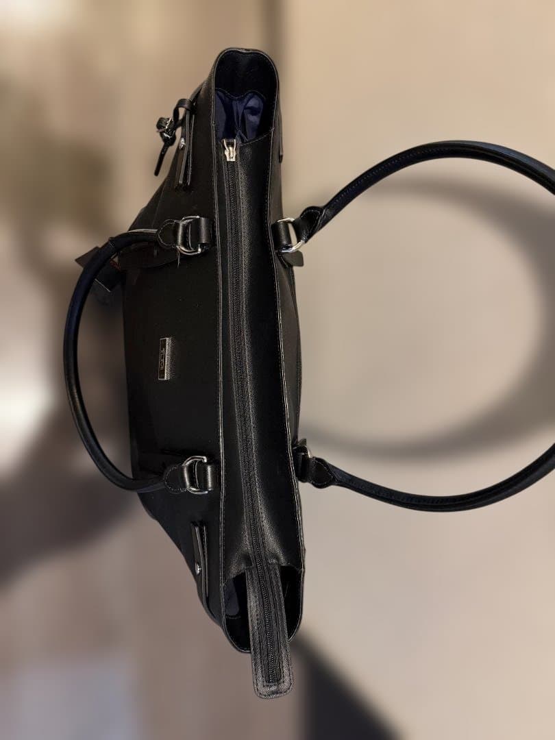 TUMI ビジネス　トートバッグ　Villa　073907D