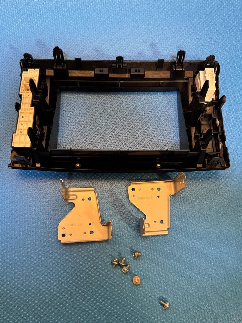 トヨタ純正　オーディオパネル　50　55系　エスティマ　内枠外枠セット　８インチ