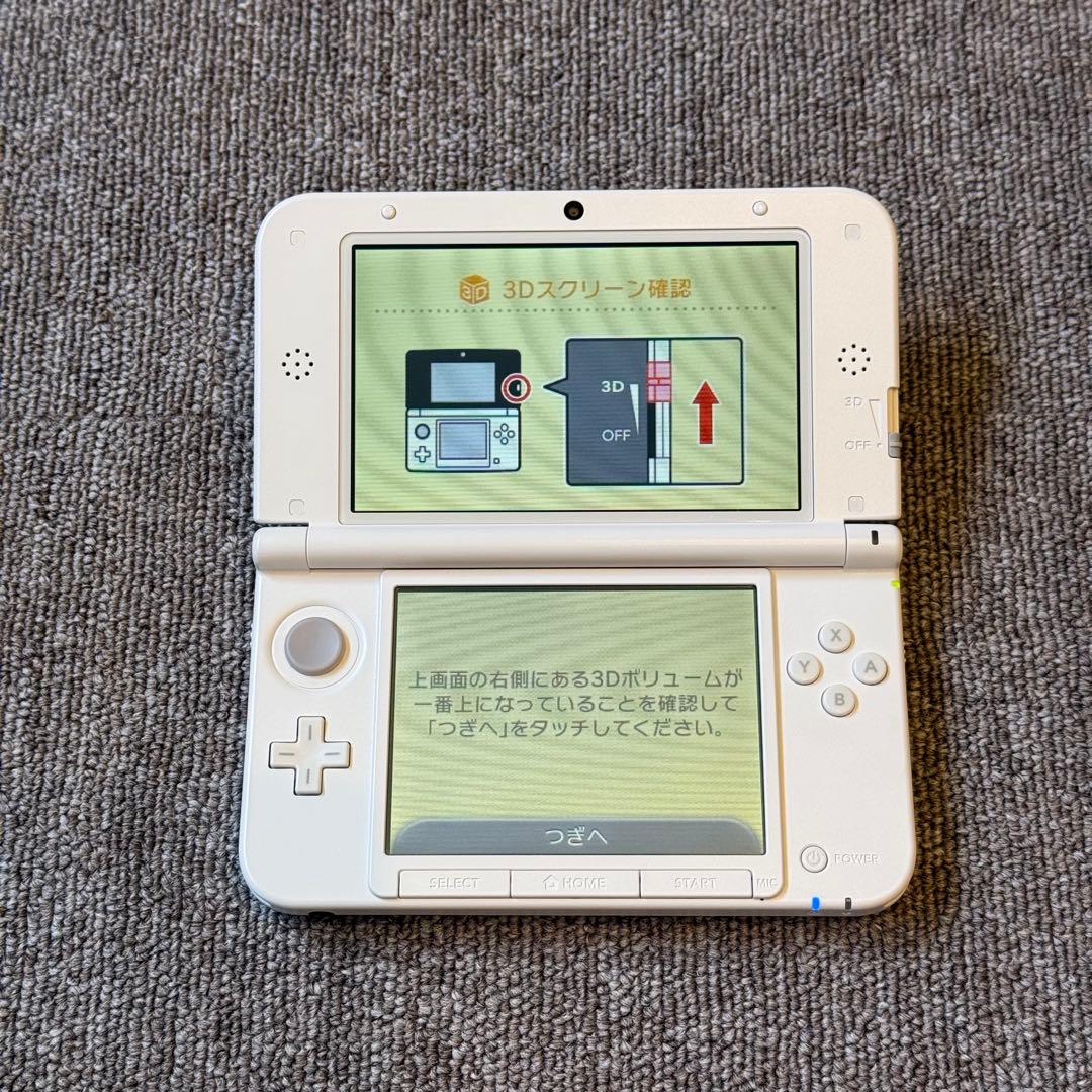 【極美品】ニンテンドー3DS LL ホワイト 3-023