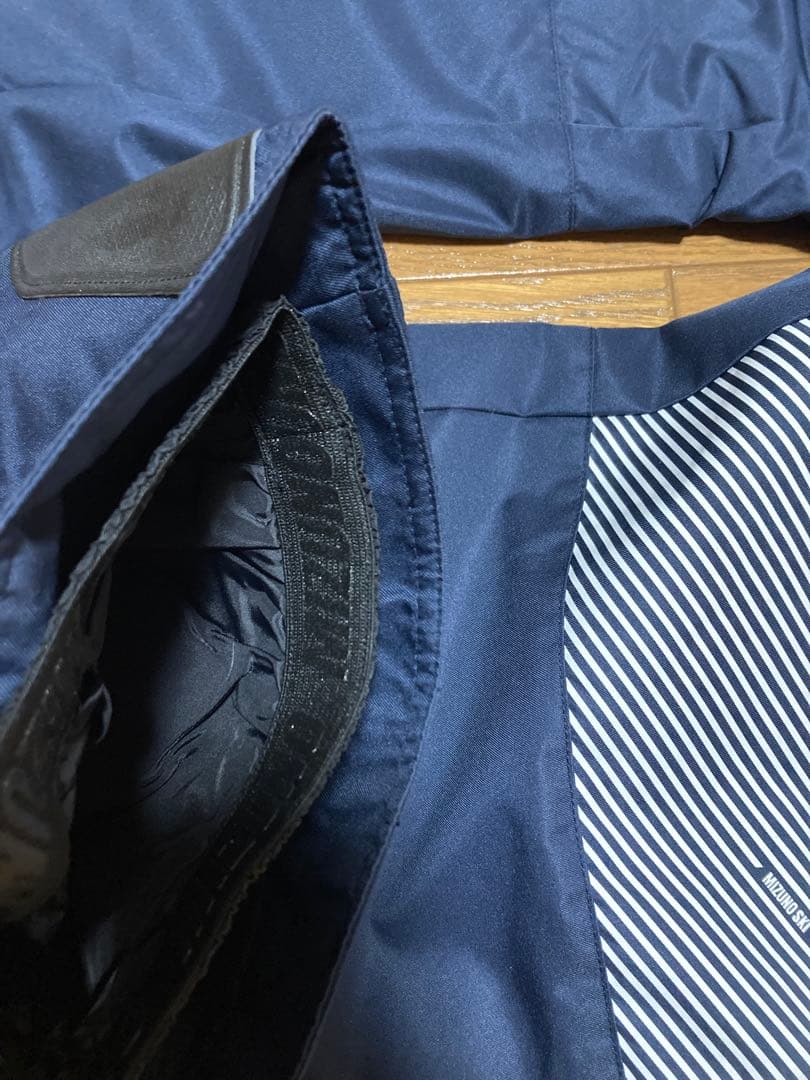 未使用　 MIZUNO ブレスサーモ　スキーウェア 上下セット　Lサイズ