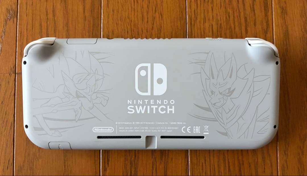Nintendo Switch Lite ポケモン