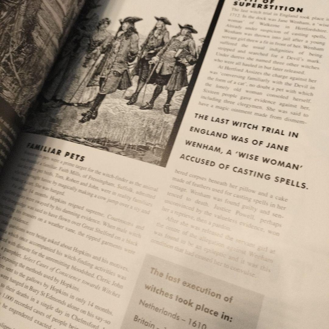 洋書 Dark Justice: A History of Punishment