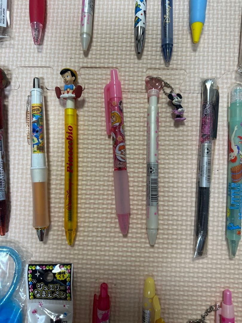 d*9様 キャラクターボールペン 70本以上セット