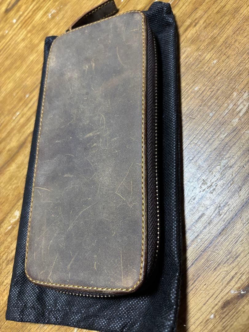 バハギア&クラフトペンケース ラウンドジップ型 クレイジーホース ダークブラウン