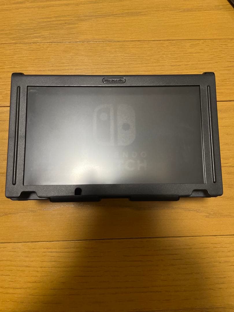 【大幅値下げ！！】完備品！動作確認済！Nintendo Switch おまけ付き